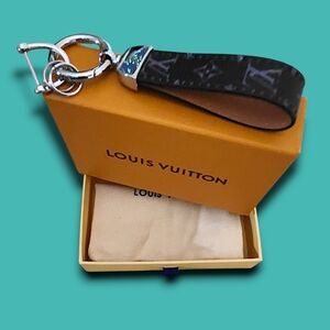 Monogram Black and Silver Key Holder With Box,Dustbag + Free Gift